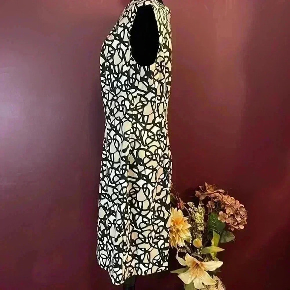 Alyx Sleeveless Dress Size 16 - Picture 2 of 9